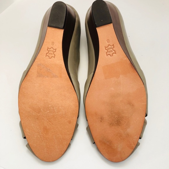 Dolce vita flats with 1-1.5 inch wedge - Picture 4 of 4